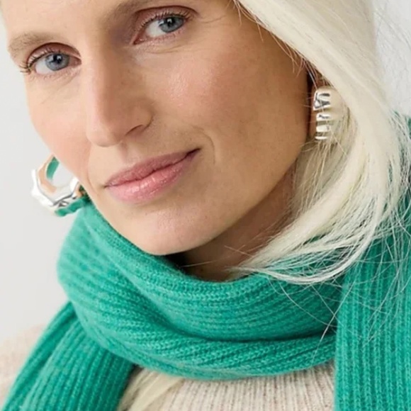 Green Cashmere Hat and Scarf by J.Crew - Picture 4 of 4